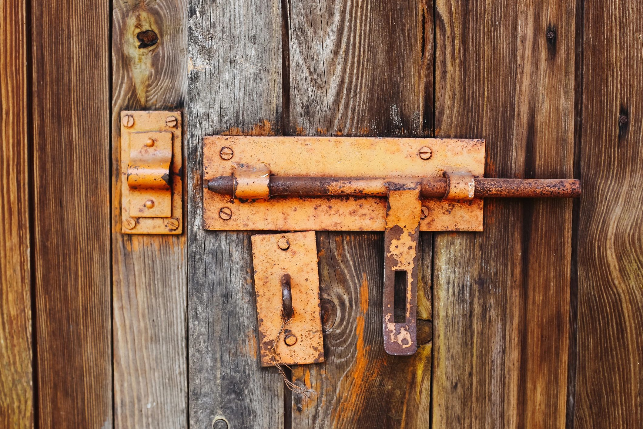 Bolt latch hardware